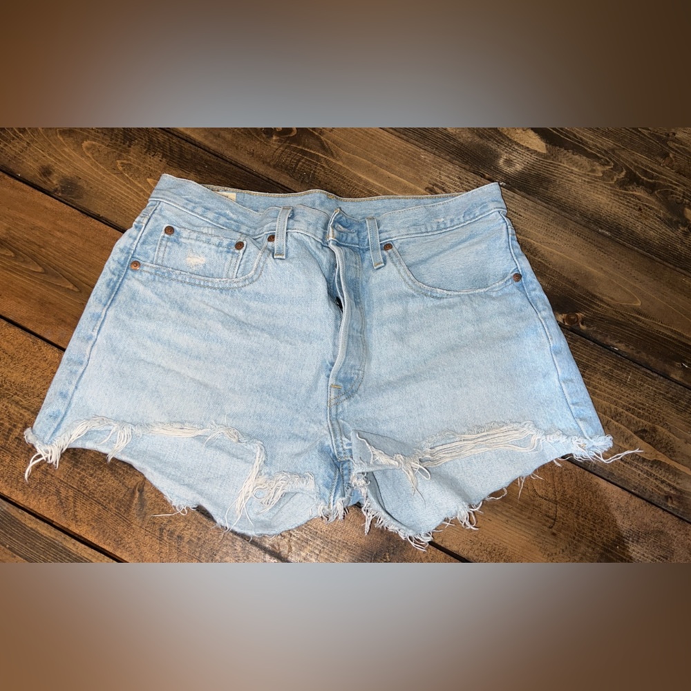 Levi shorts